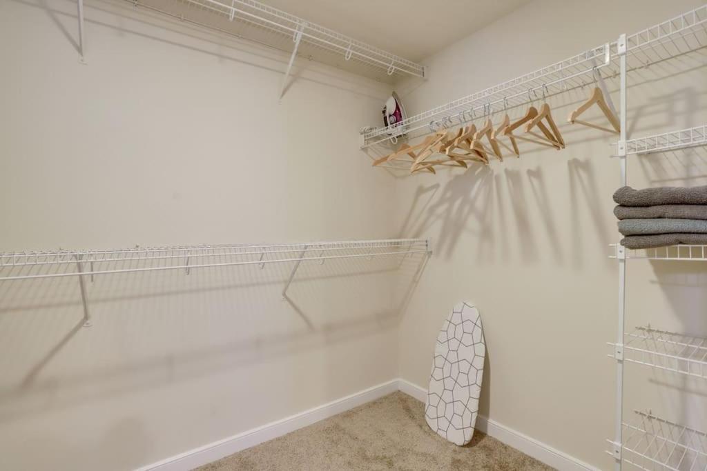 Fantastic 2 Bedroom Condo At Pentagon City Арлінгтон Екстер'єр фото