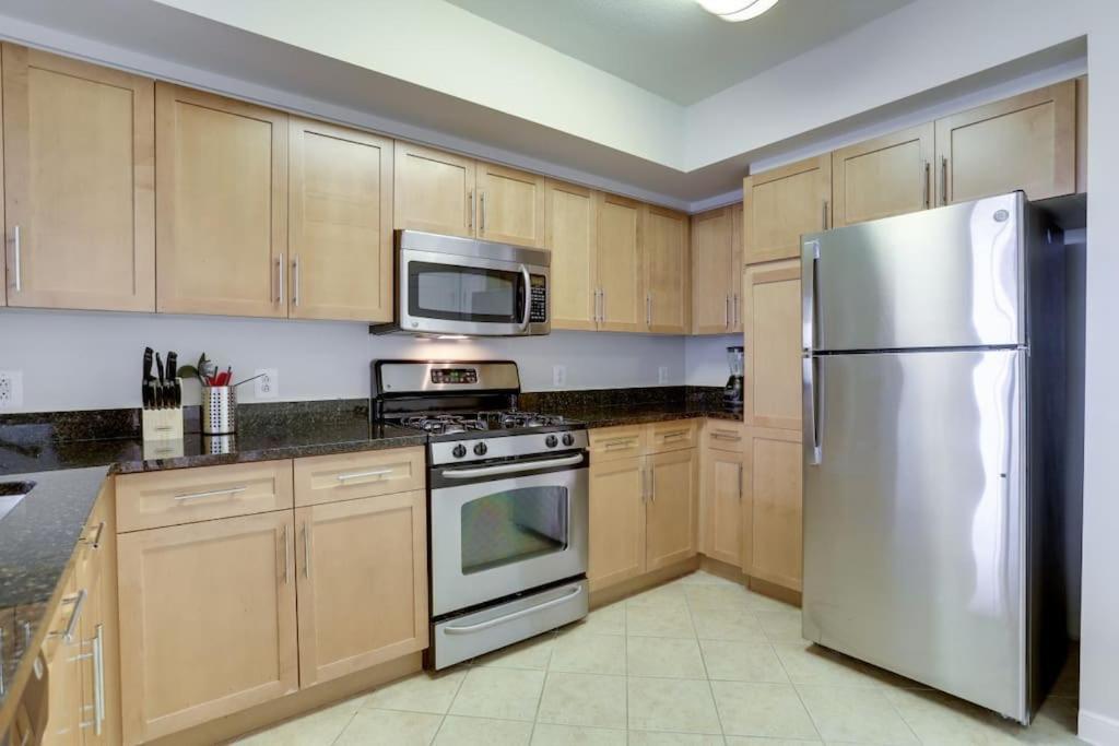 Fantastic 2 Bedroom Condo At Pentagon City Арлінгтон Екстер'єр фото